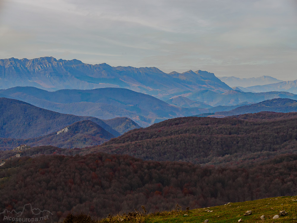 Foto: Paisajes desde el Monasterio de San Miguel de Aralar, Navarra