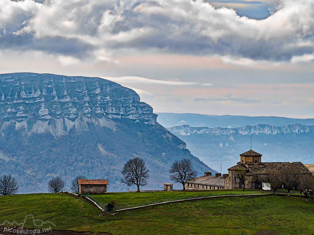 Foto: Monasterio de San Miguel de Aralar, Navarra