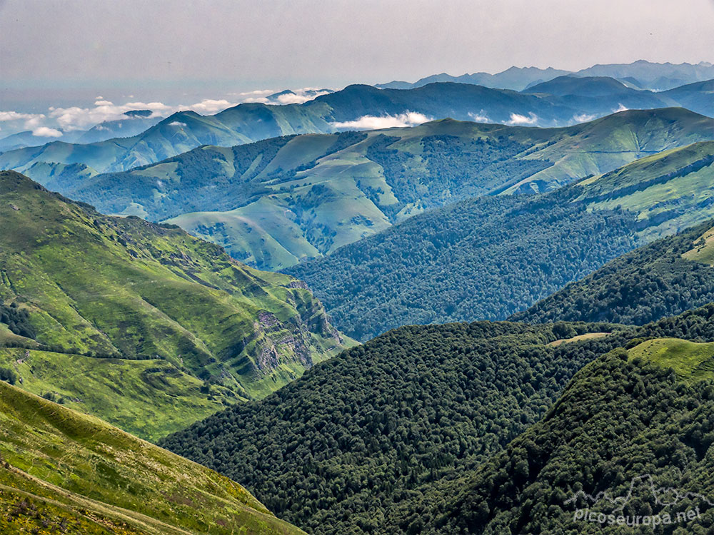 Foto: Desde la ruta de subida al Pico Orhi, Pirineos de Navarra