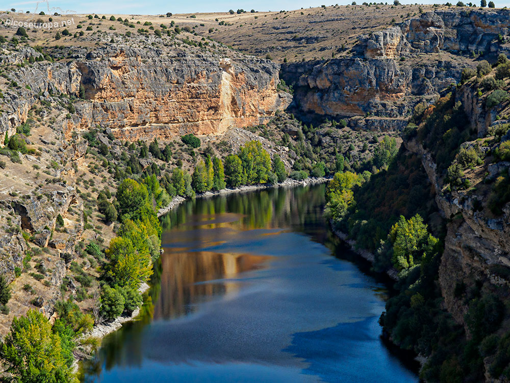 Un rincón del impresionante desfiladero que forman las Hoces del río Duraton. Segovia.