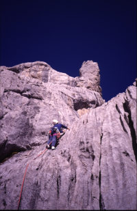 Croquis escalada cara sur de Peña Santa, vía Sur Clásica