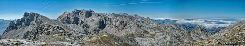 Panorámica desde la cumbre del Pico Samelar, Macizo Oriental de Picos de Europa, Cantabria