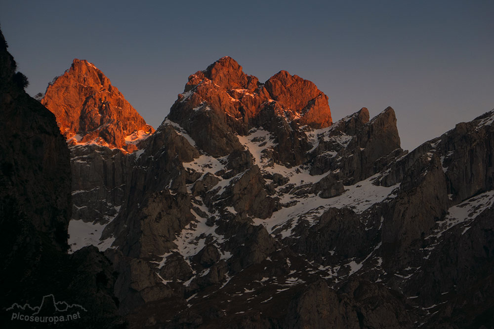 Torre del Friero desde el Chorco de los Lobos, León, España